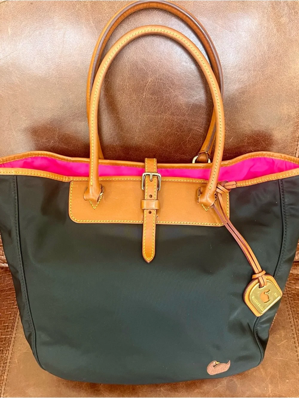 Dooney & Bourke Editors Tote Bag - Picture 10 of 11